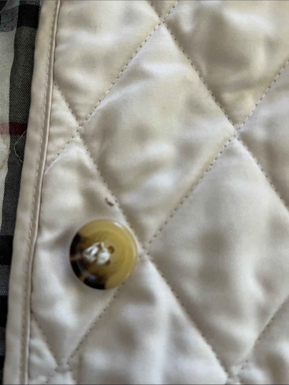 Burberry quilted tan jacket - Picture 5 of 7